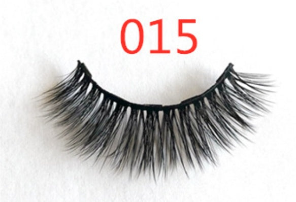 A Pair Of False Eyelashes With Magnets In Fashion - watkins innovators