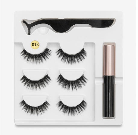 A Pair Of False Eyelashes With Magnets In Fashion - watkins innovators