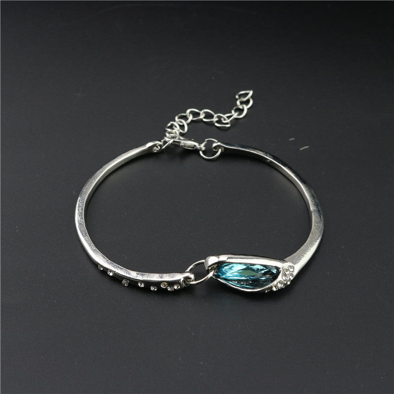 Three-piece necklace set - watkins innovators