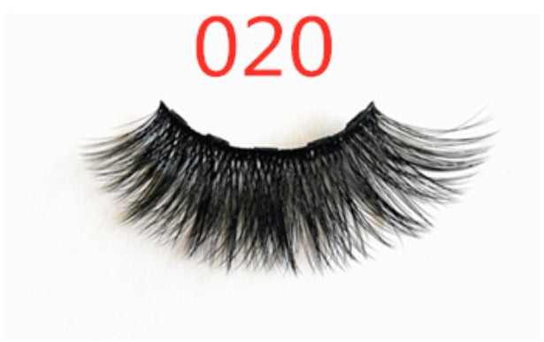A Pair Of False Eyelashes With Magnets In Fashion - watkins innovators