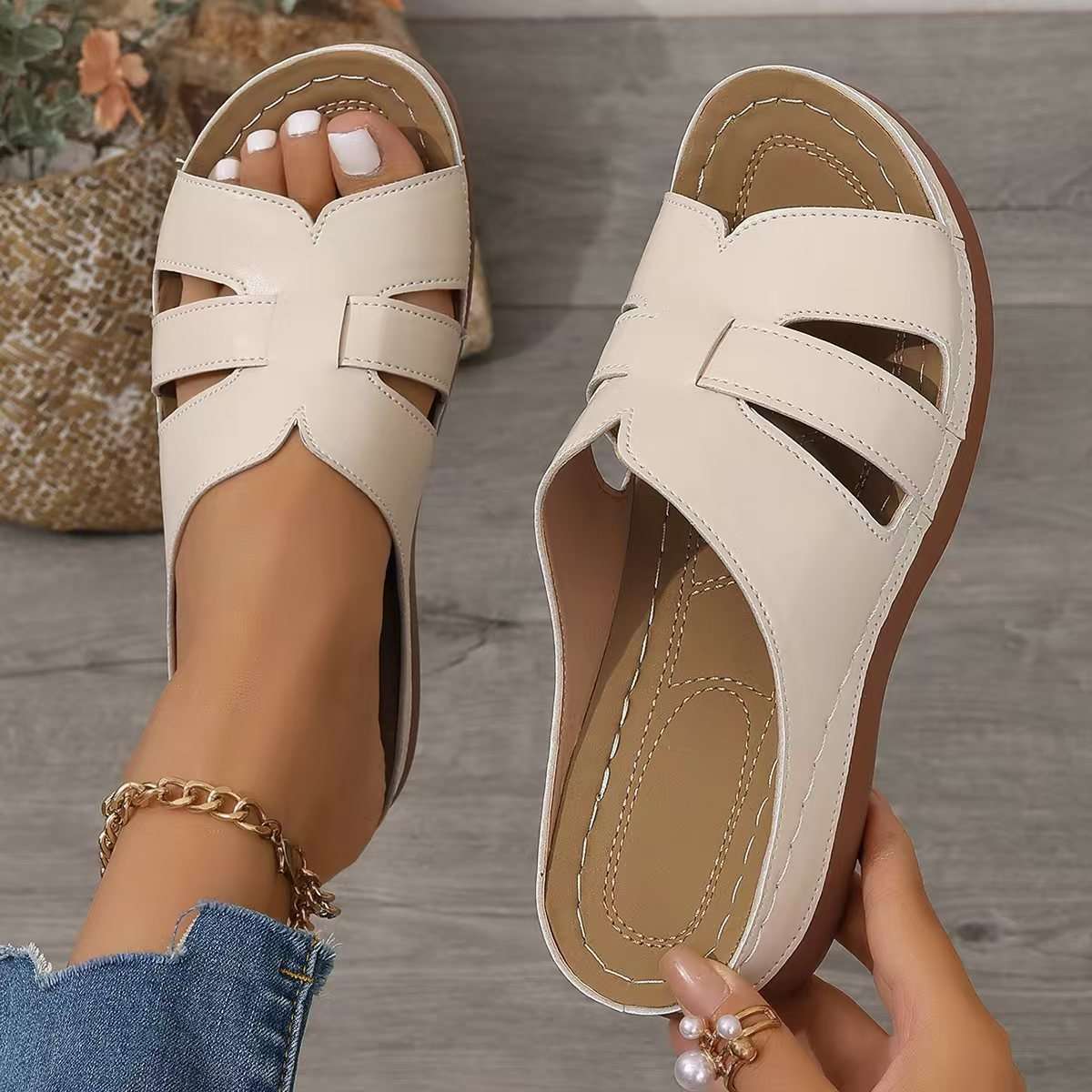 Plus Size Women's European And American Style Slippers - watkins innovators